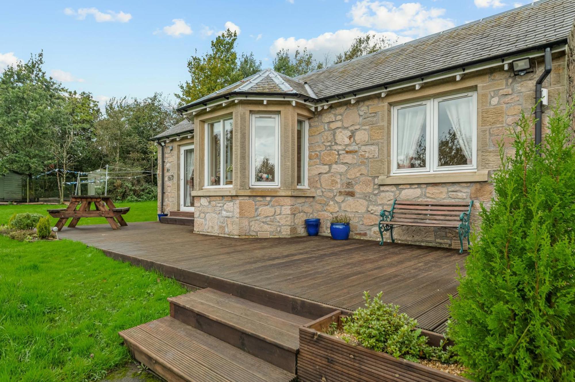 Holiday home The Ploughman's Poet Bathgate